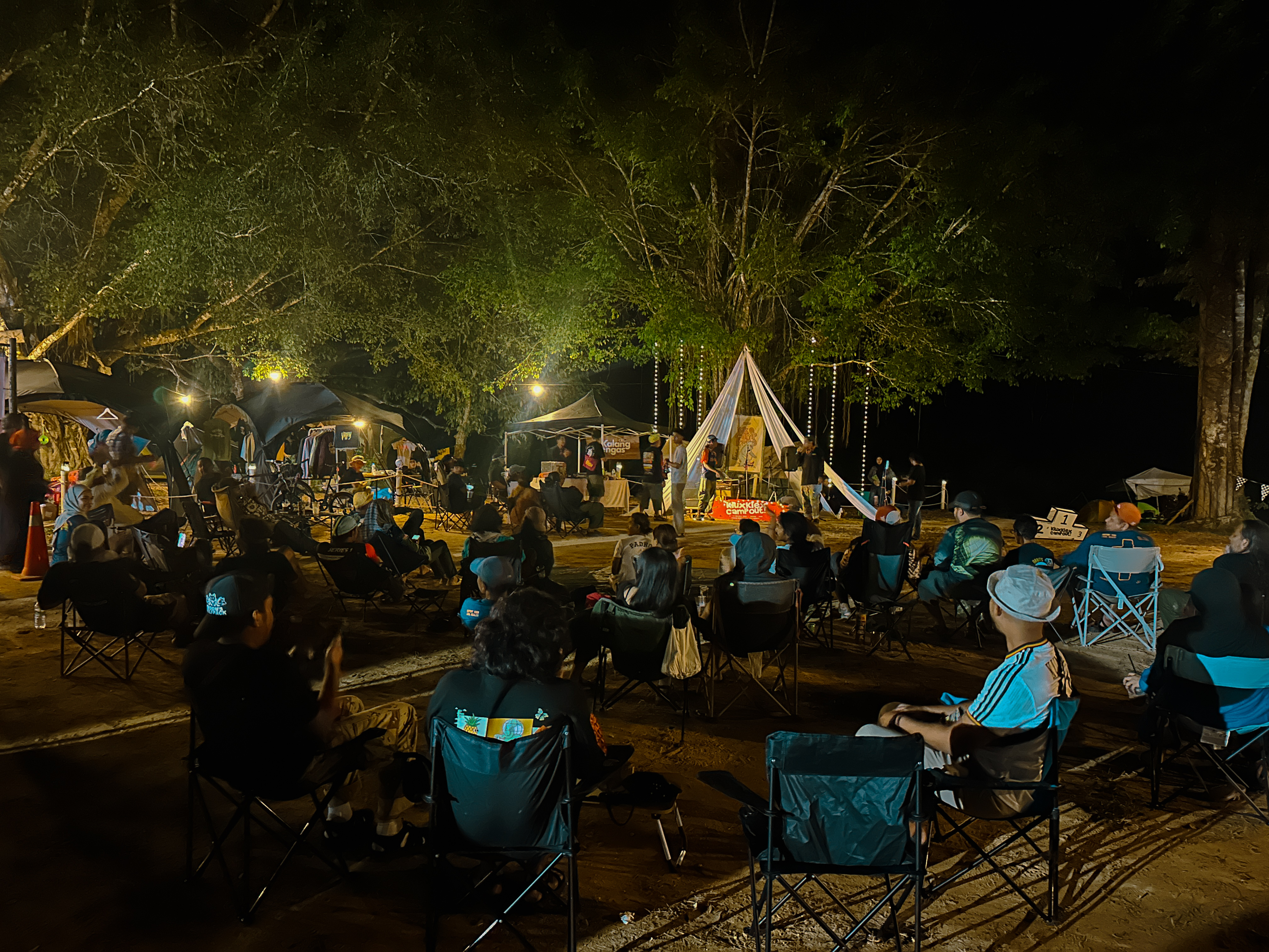 Suasana di tapak perkhemahan