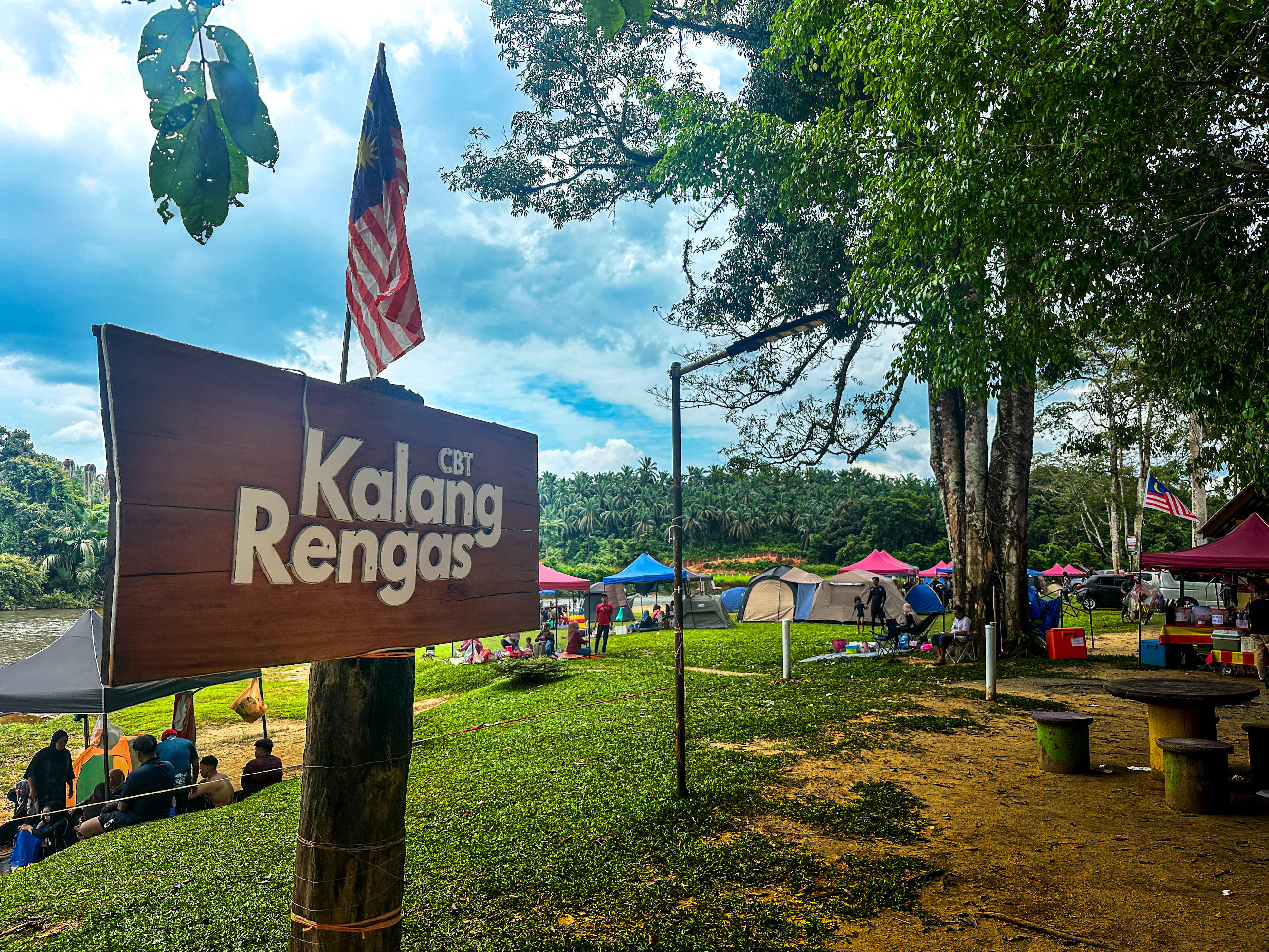 Pemandangan Kalang Rengas